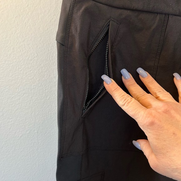 Athleta Headlands Cargo Hybrid Mid Rise Tights - Picture 4 of 10